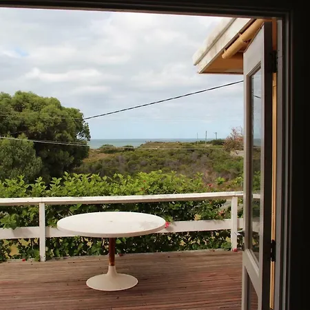 Brandis Beach House Guilderton Exterior photo